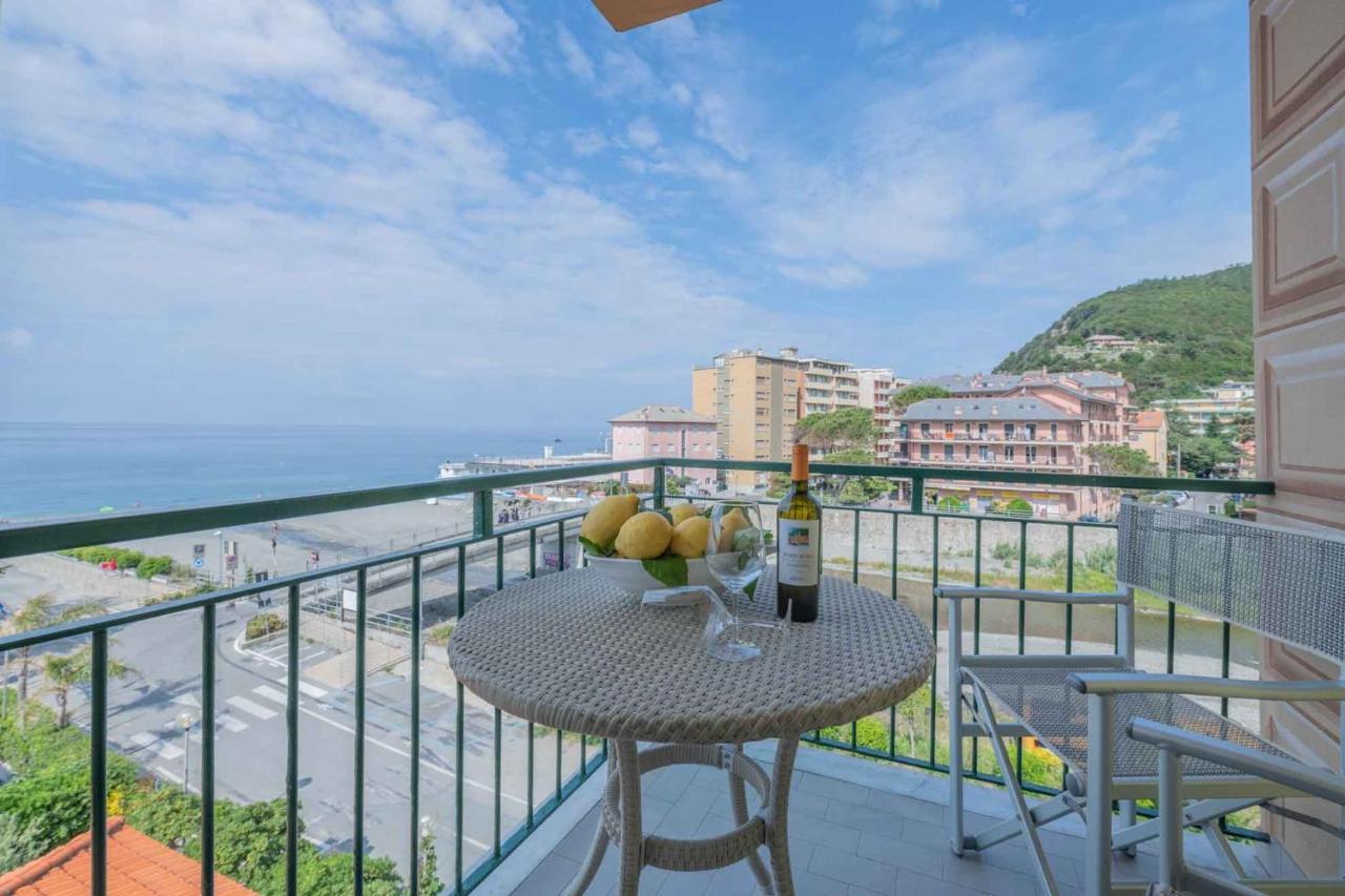 Hotel Riviera دييفا مارينا المظهر الخارجي الصورة
